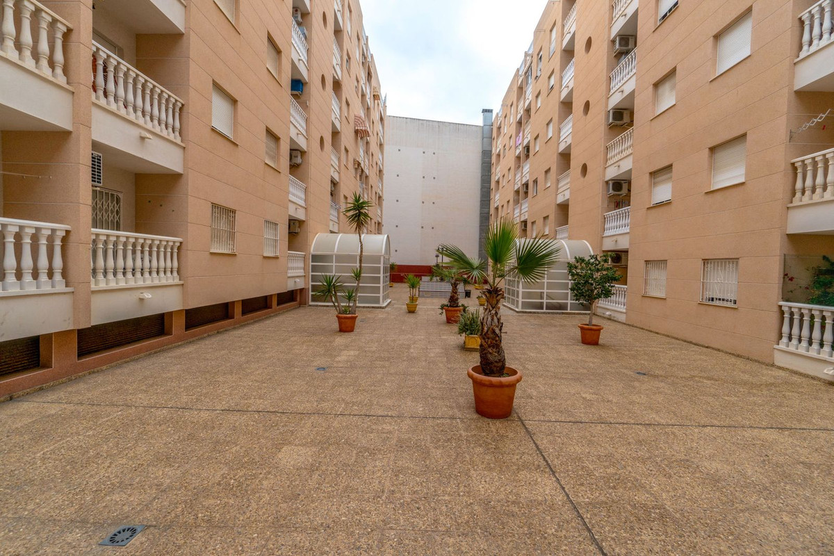 Percelen te koop in Torrevieja | 2 slaapkamers H5486371