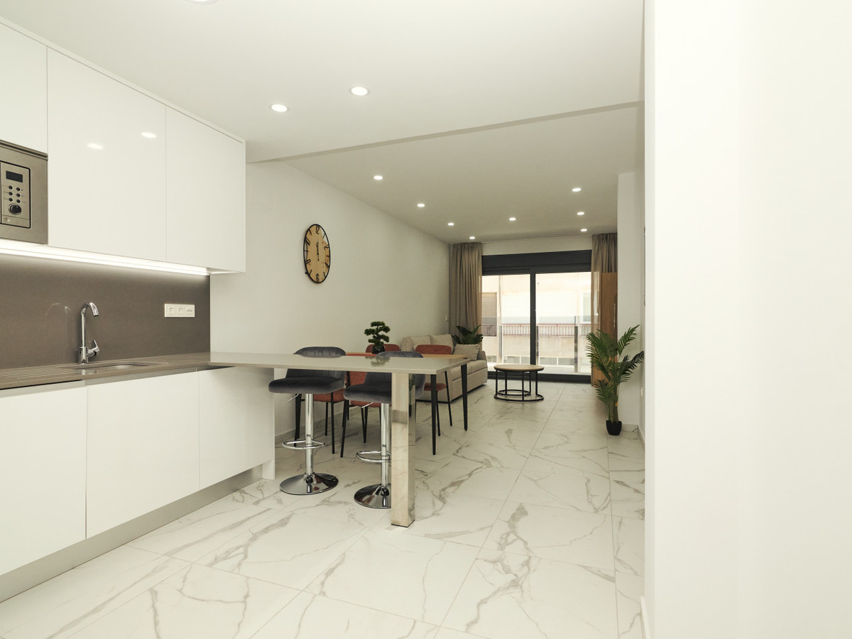 Appartement te koop in Torrevieja | 2 slaapkamers H5488108