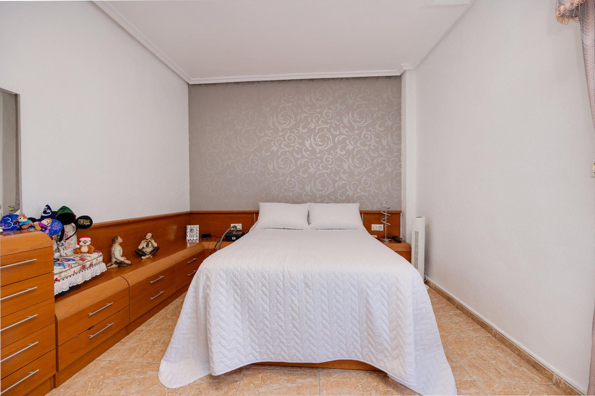 Appartement te koop in Torrevieja | 5 slaapkamers H5495131