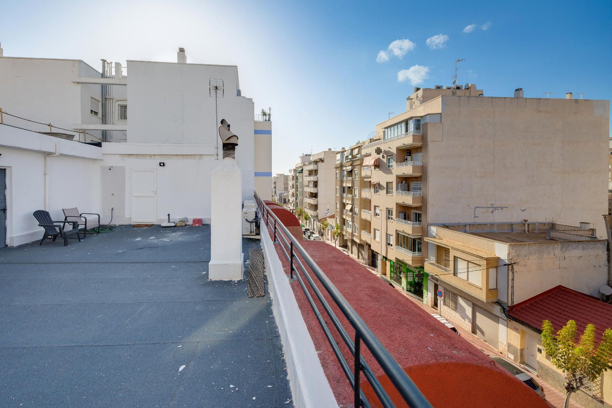 Appartement te koop in Torrevieja | 5 slaapkamers H5495131