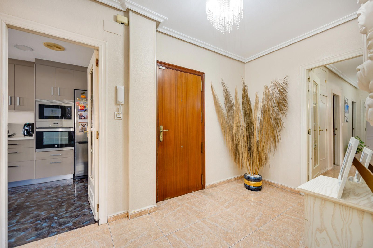 Appartement te koop in Torrevieja | 5 slaapkamers H5495131