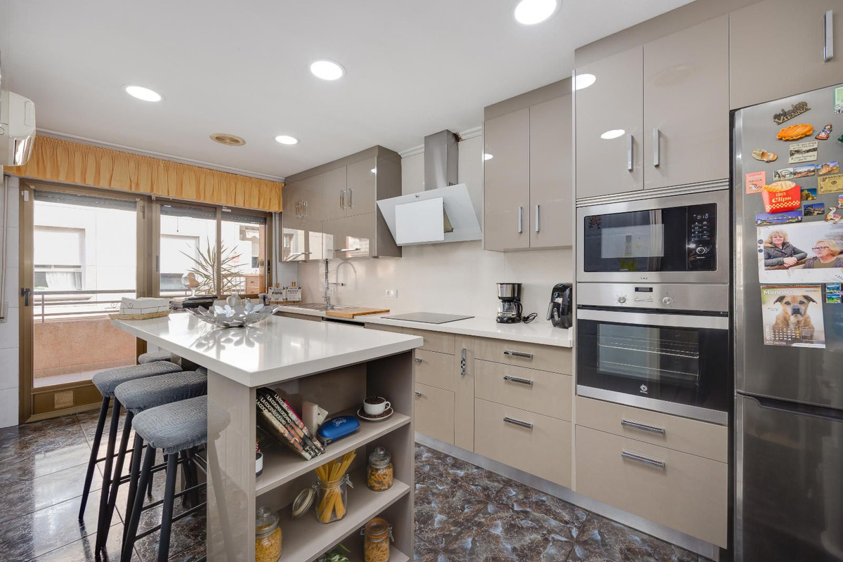 Appartement te koop in Torrevieja | 5 slaapkamers H5495131