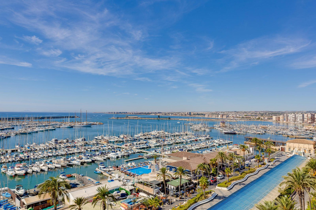 Appartement te koop in Torrevieja | 3 slaapkamers H5495158