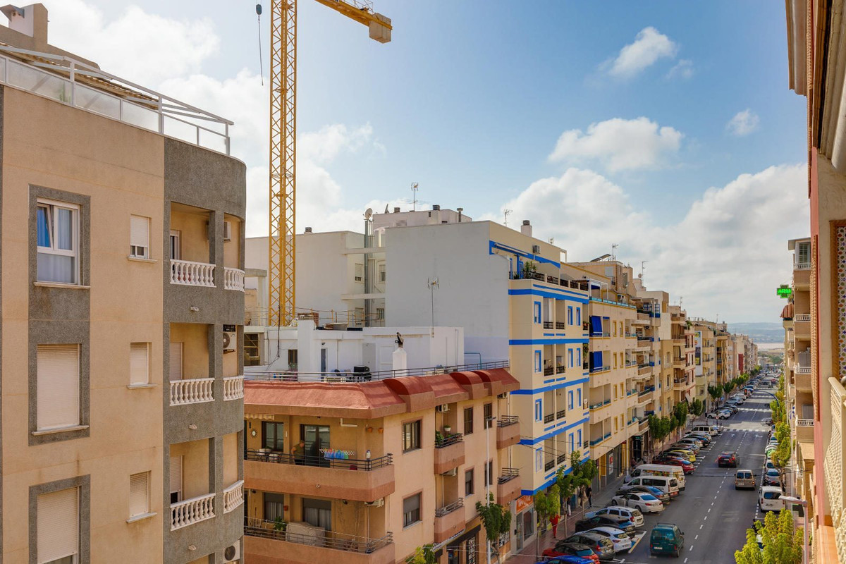 Appartement te koop in Torrevieja | 3 slaapkamers H5495158