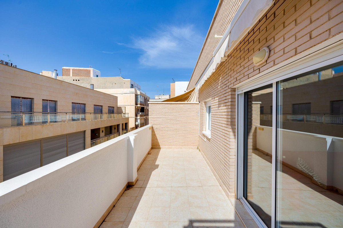 Penthouse te koop in Torrevieja | 3 slaapkamers H5495170