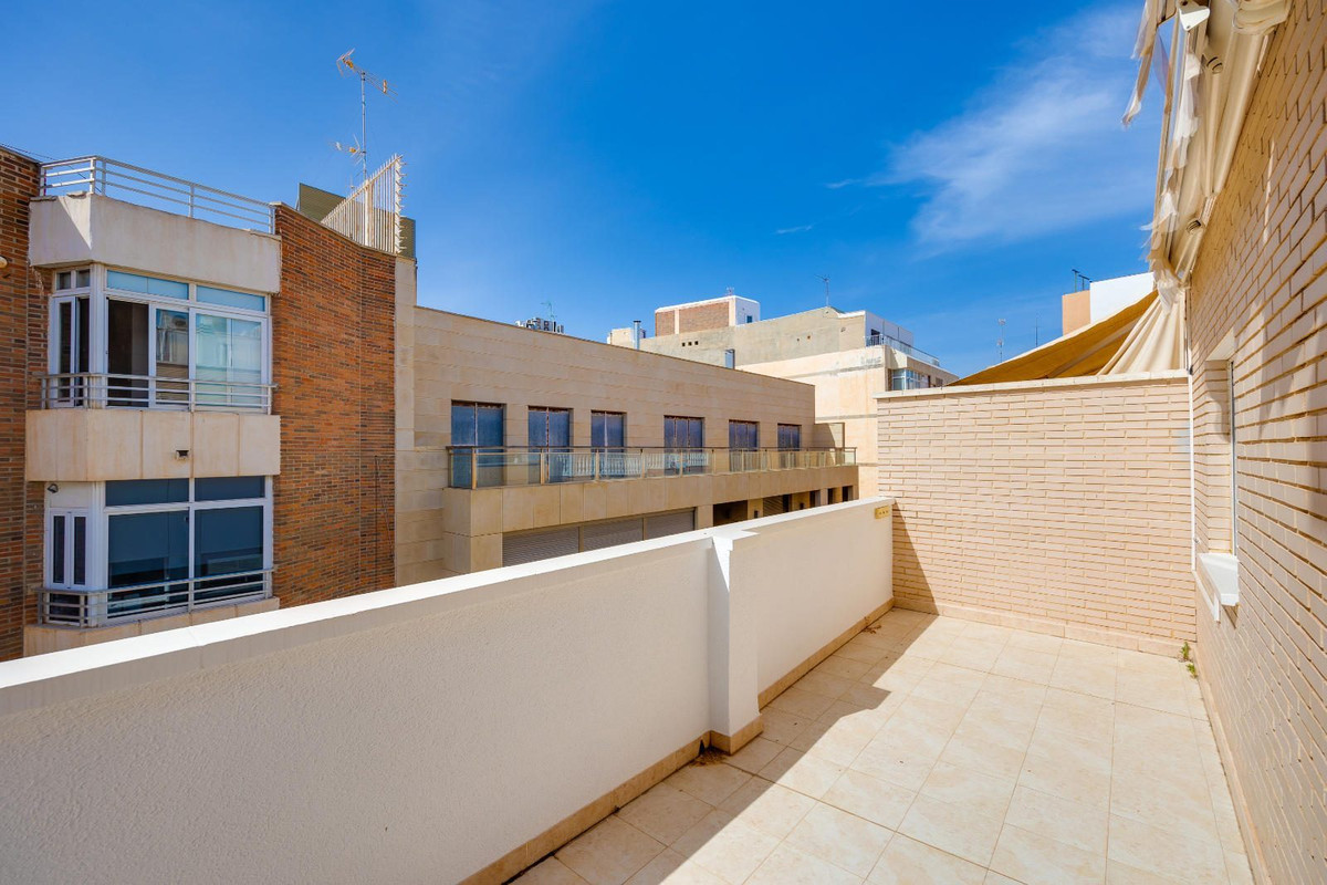 Penthouse te koop in Torrevieja | 3 slaapkamers H5495170