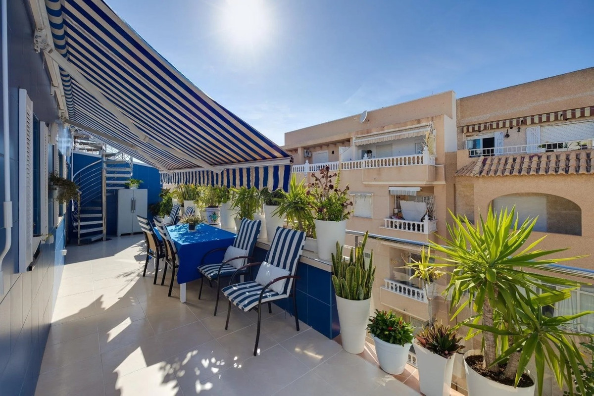 Penthouse te koop in Torrevieja | 3 slaapkamers H5495557