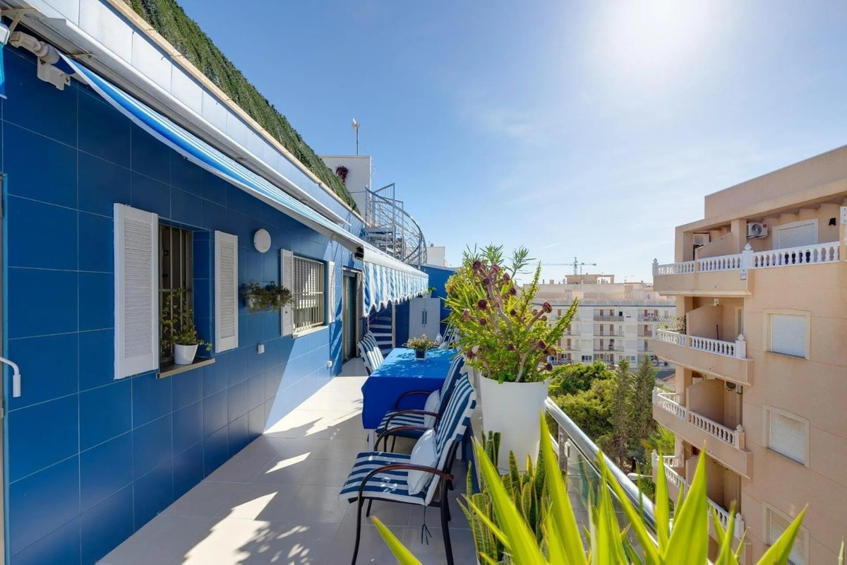 Penthouse te koop in Torrevieja | 3 slaapkamers H5495557