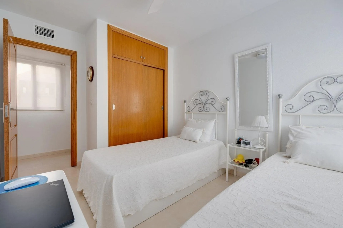 Penthouse te koop in Torrevieja | 3 slaapkamers H5495557