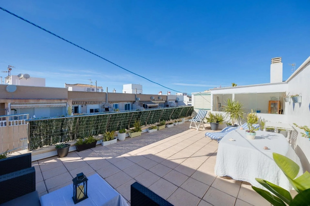 Penthouse te koop in Torrevieja | 3 slaapkamers H5495557
