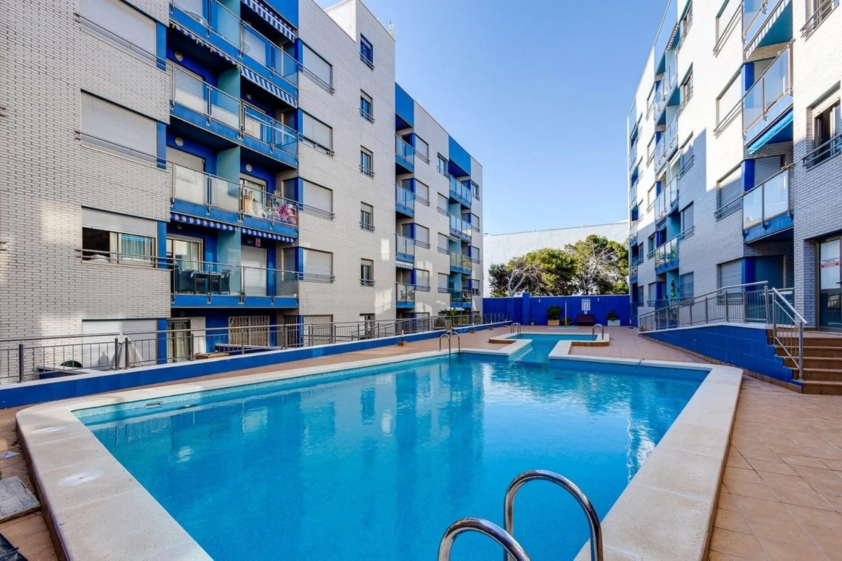 Penthouse te koop in Torrevieja | 3 slaapkamers H5495557