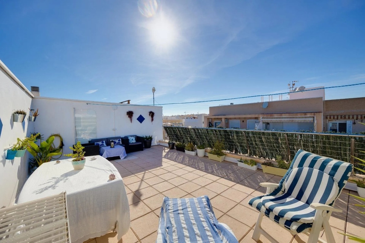 Penthouse te koop in Torrevieja | 3 slaapkamers H5495557