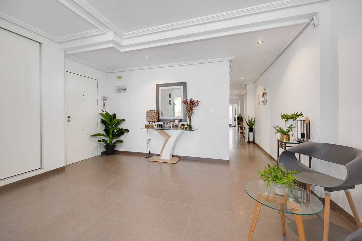 Appartement te koop in Torrevieja | 3 slaapkamers H5507962