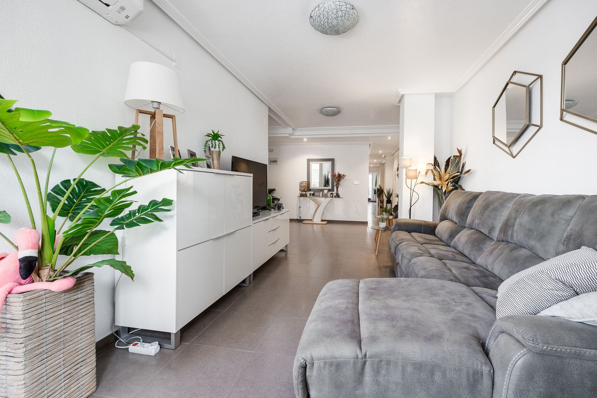 Appartement te koop in Torrevieja | 3 slaapkamers H5507962