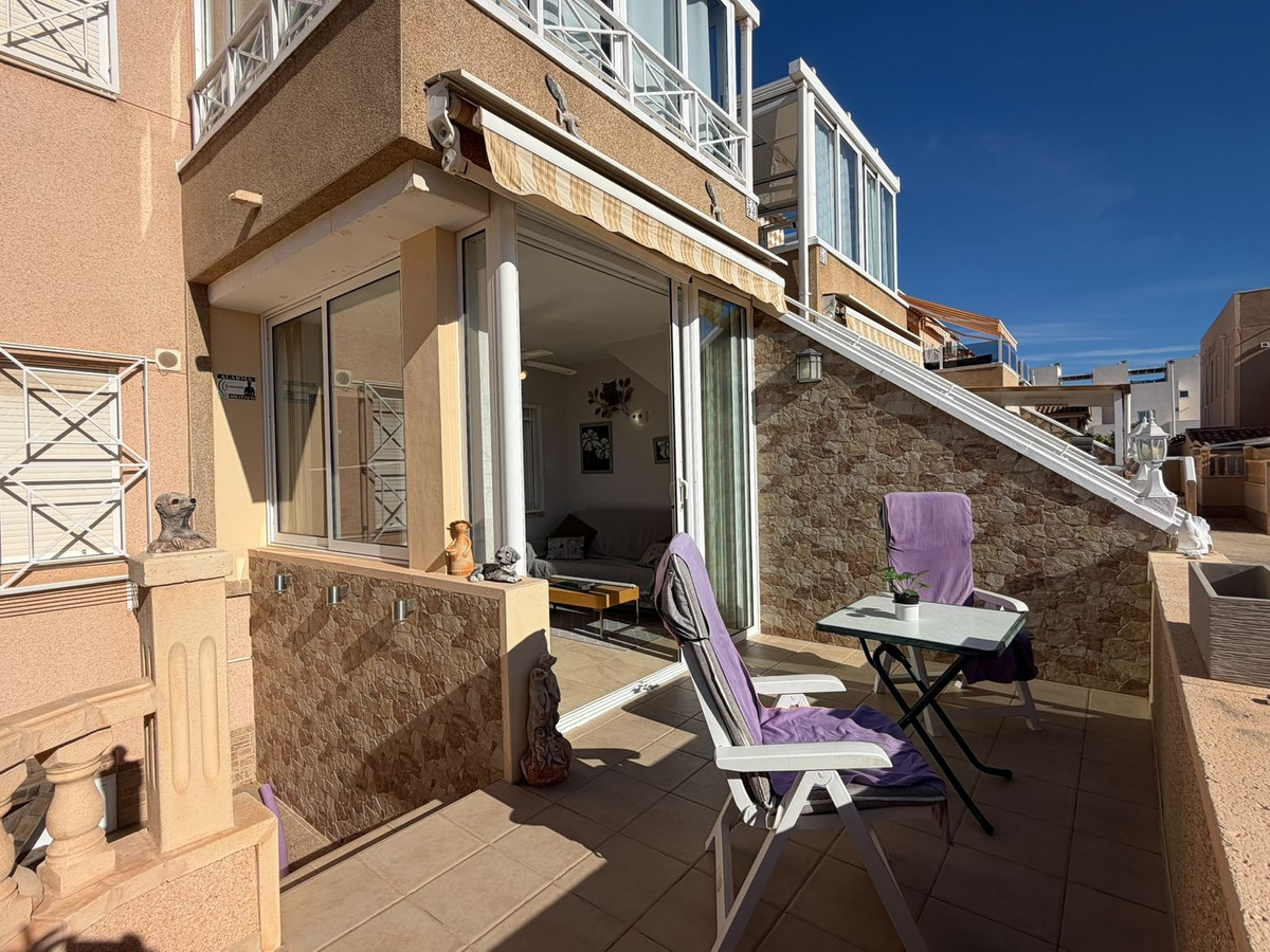Appartement te koop in Torrevieja | 2 slaapkamers H5509855