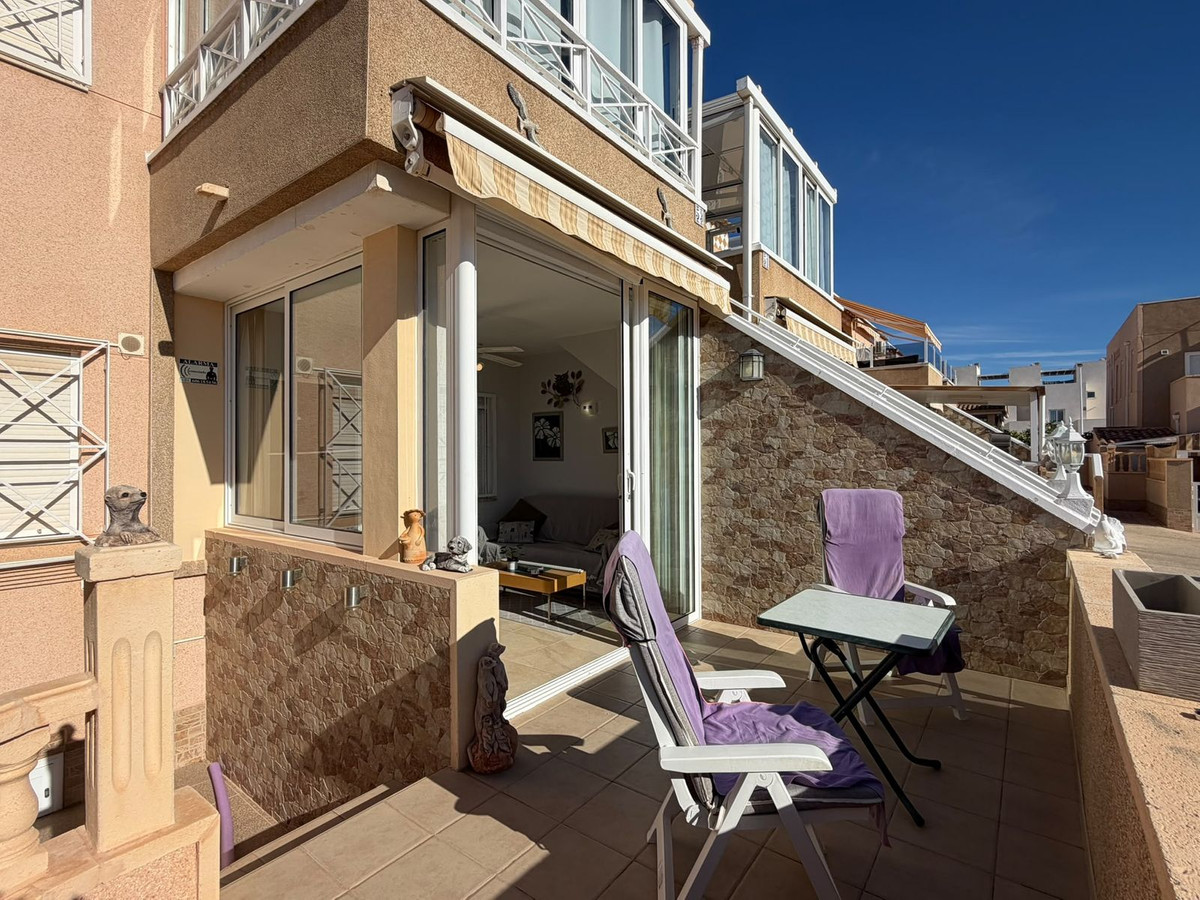 Appartement te koop in Torrevieja | 2 slaapkamers H5509855
