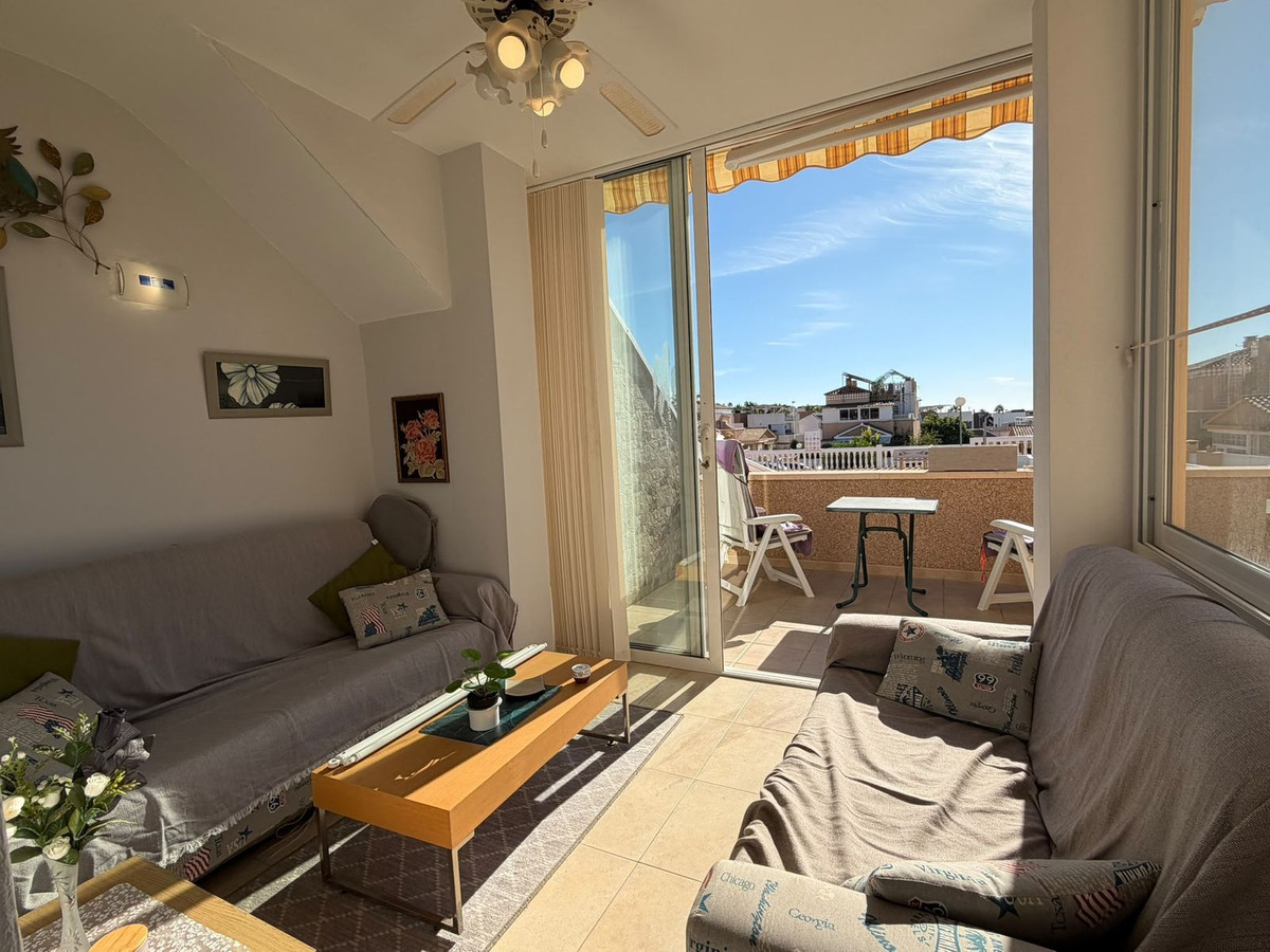 Appartement te koop in Torrevieja | 2 slaapkamers H5509855