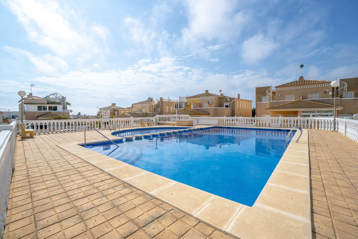 Appartement te koop in Torrevieja | 2 slaapkamers H5509855