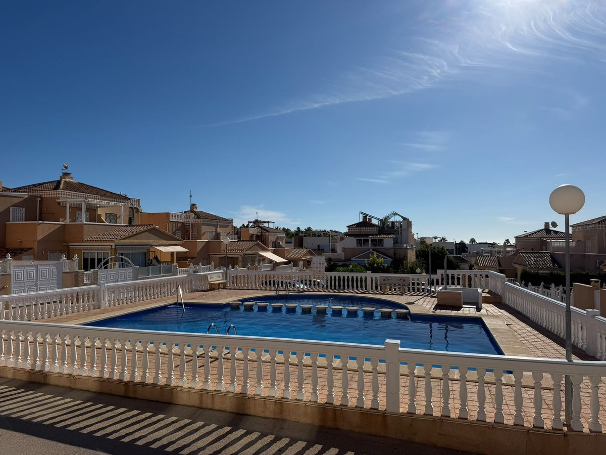 Appartement te koop in Torrevieja | 2 slaapkamers H5509855