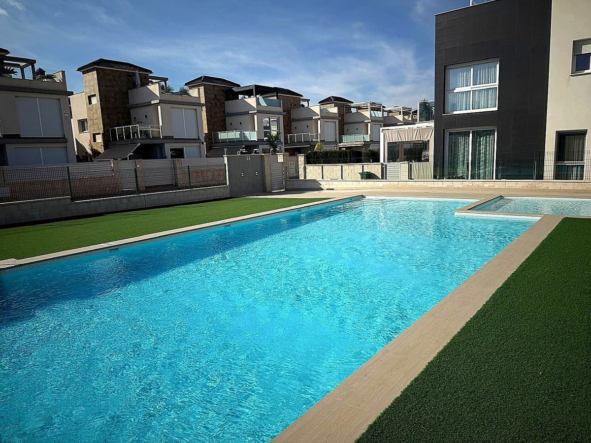 Appartement te koop in Torrevieja | 3 slaapkamers H5516215