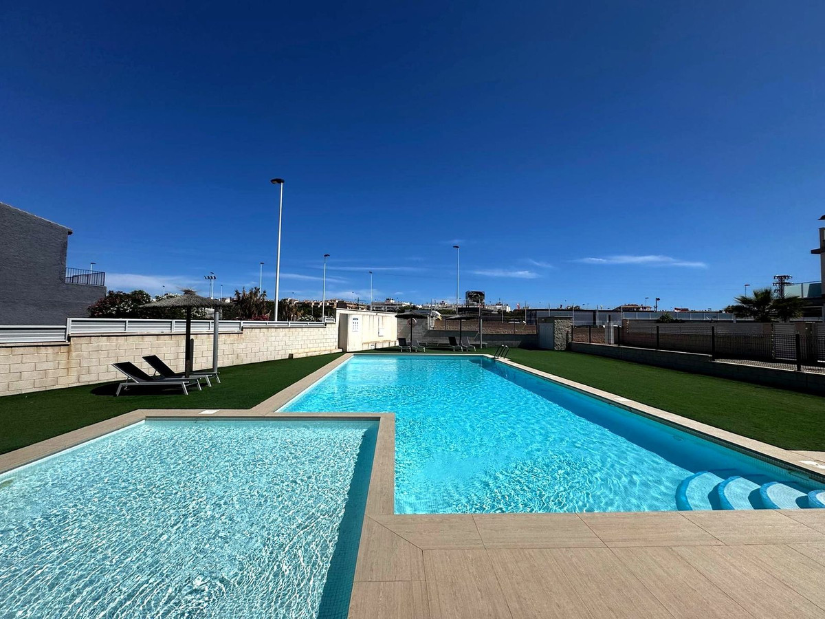 Appartement te koop in Torrevieja | 3 slaapkamers H5516215