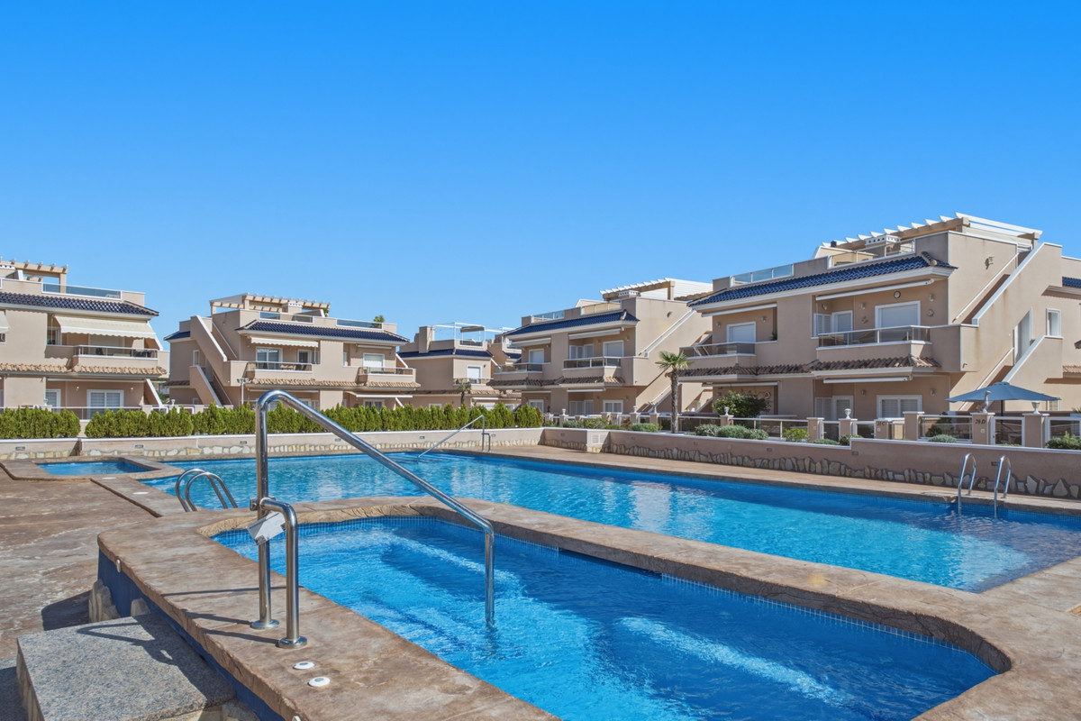 Appartement te koop in Torrevieja | 2 slaapkamers H5516437