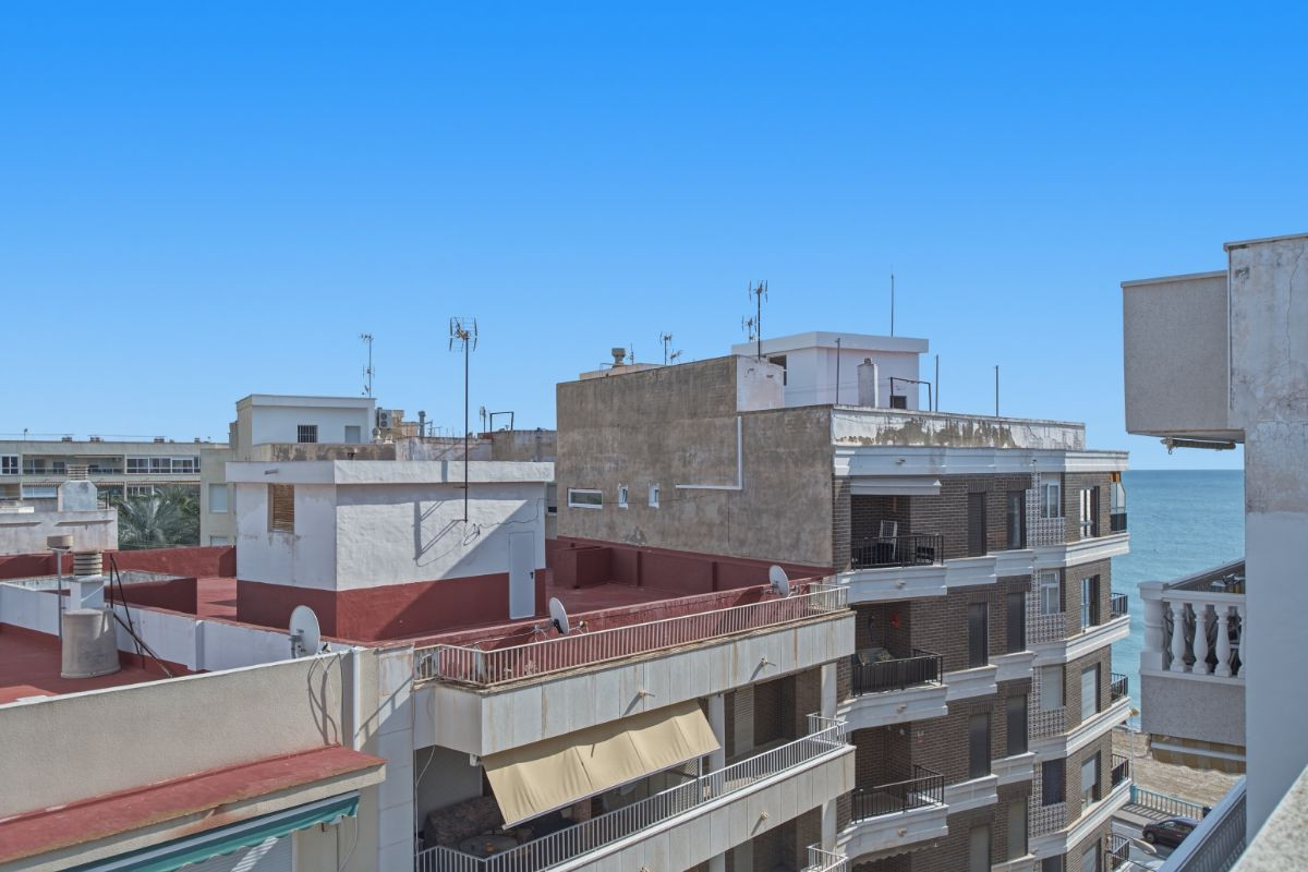 Appartement te koop in Torrevieja | 2 slaapkamers H5527126