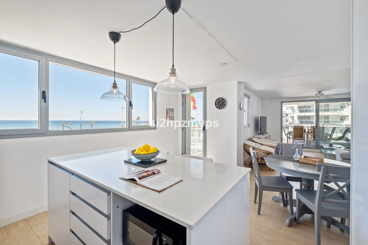 Appartement te koop in Torrox | 4 slaapkamers H5287537