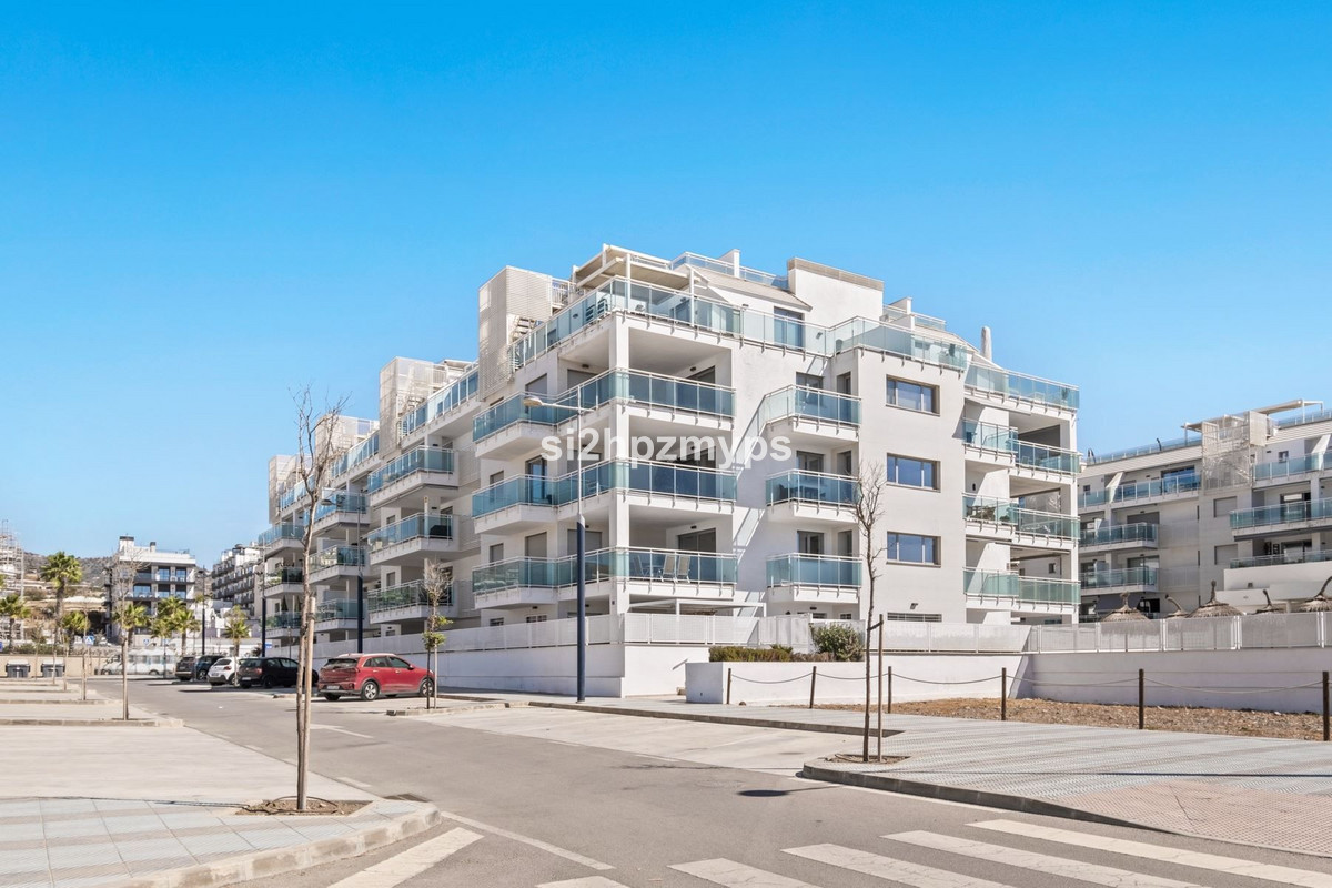 Appartement te koop in Torrox | 4 slaapkamers H5287537