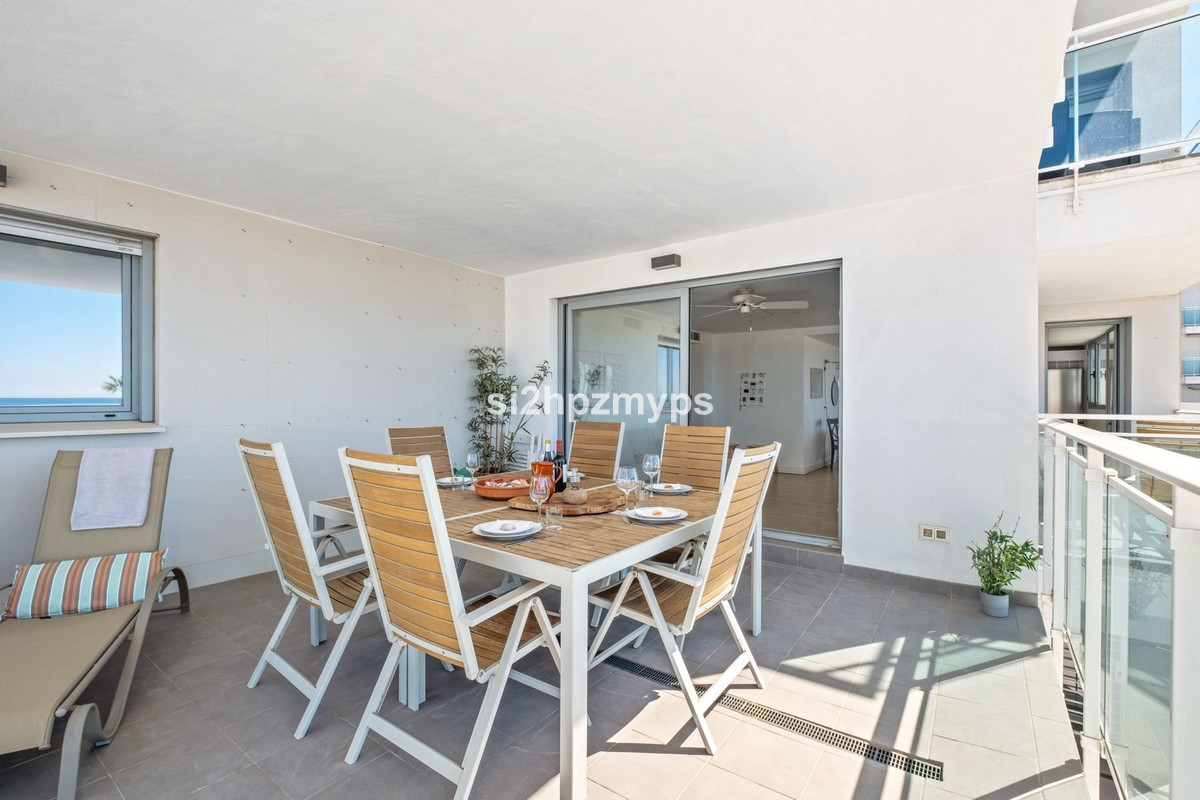 Appartement te koop in Torrox | 4 slaapkamers H5287537