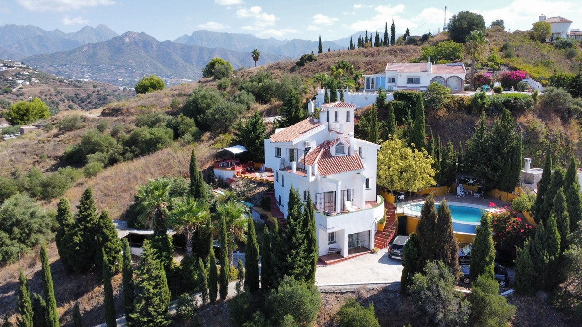 Property main view 44