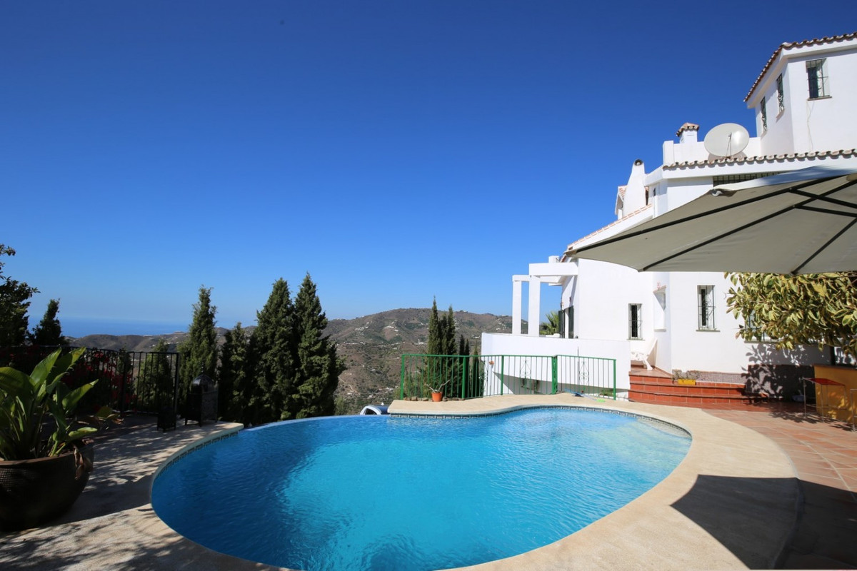 Property main view 50