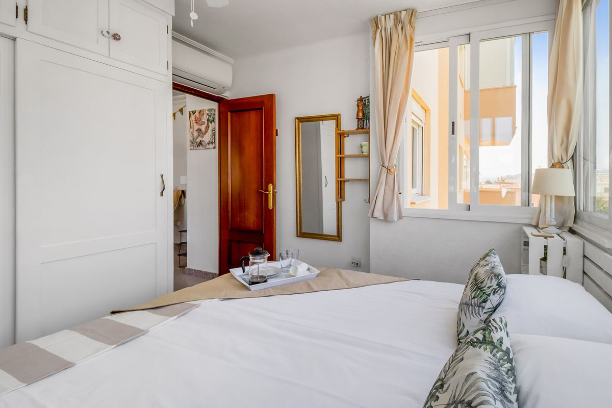 Apartment for sale in Torrox Costa | 1 bedrooms H5067043
