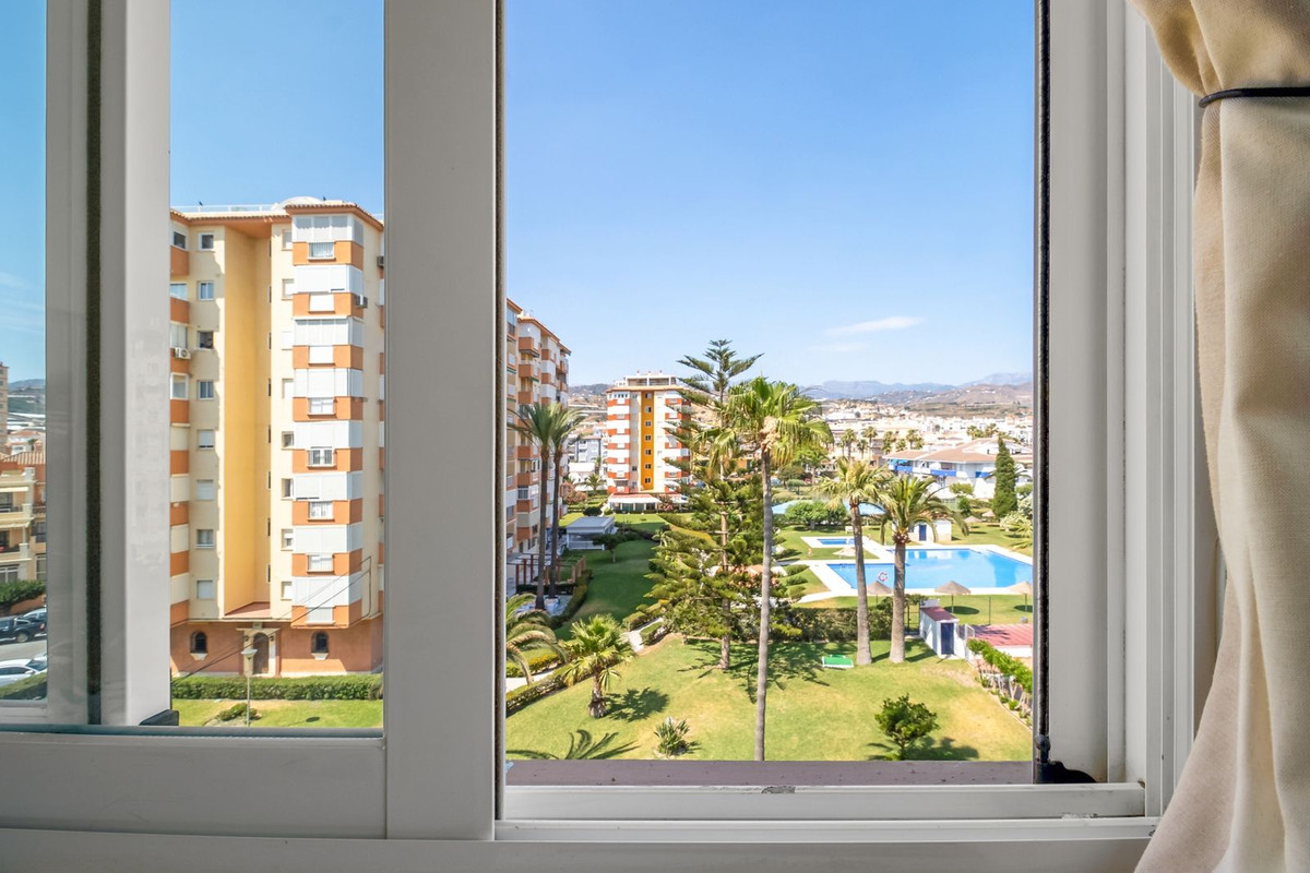 Apartment for sale in Torrox Costa | 1 bedrooms H5067043