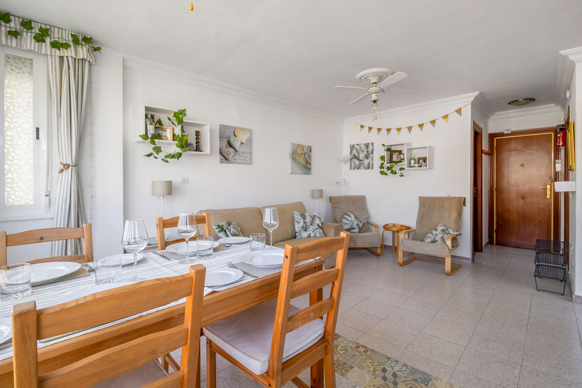 Apartment for sale in Torrox Costa | 1 bedrooms H5067043