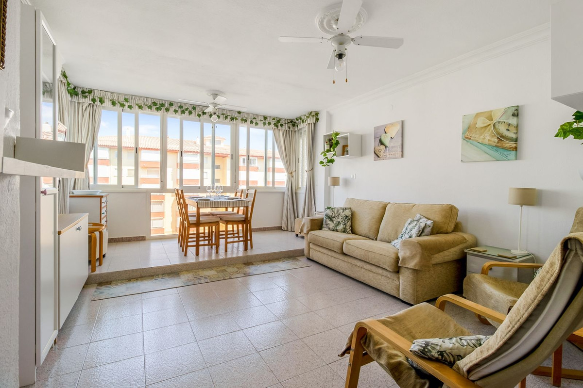 Apartment for sale in Torrox Costa | 1 bedrooms H5067043