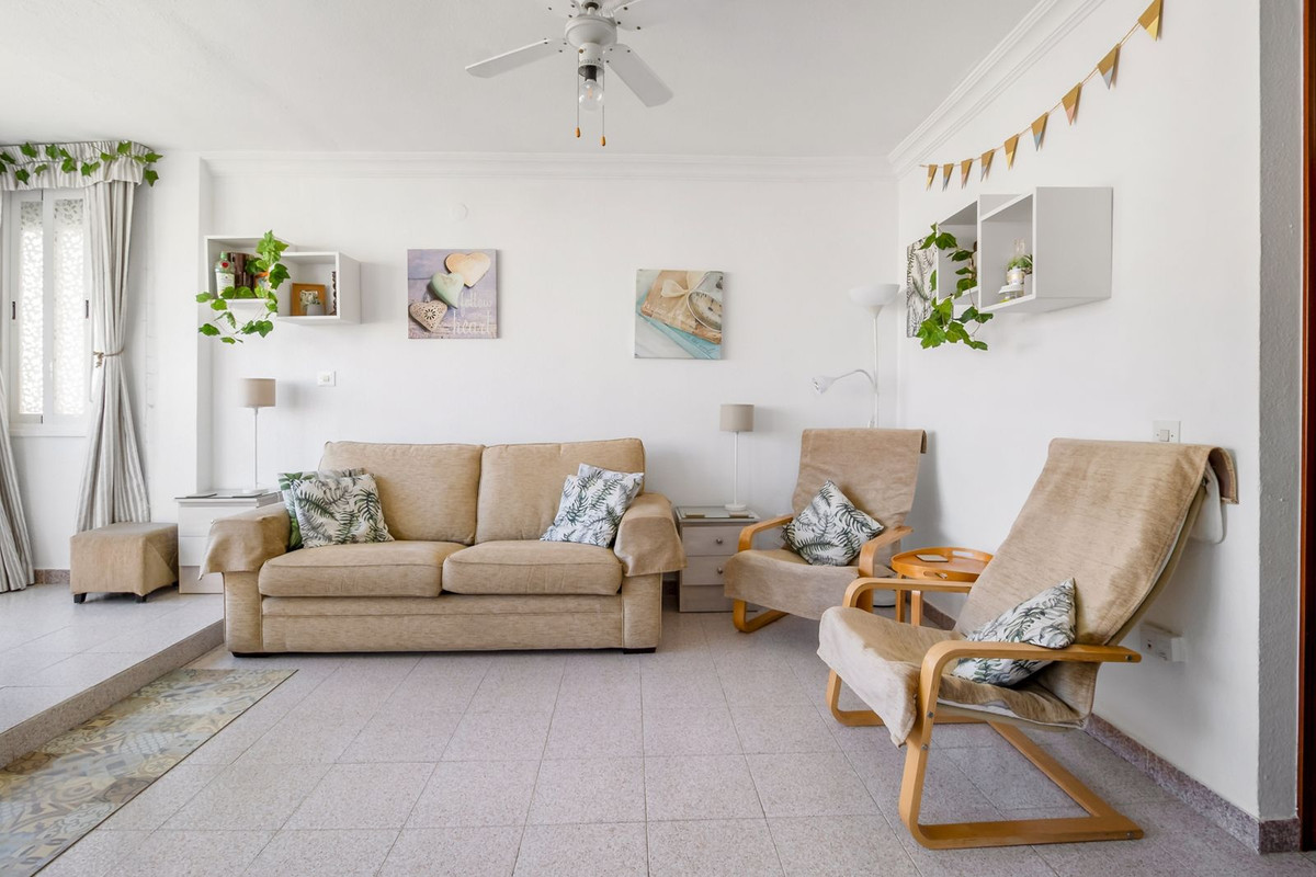 Apartment for sale in Torrox Costa | 1 bedrooms H5067043