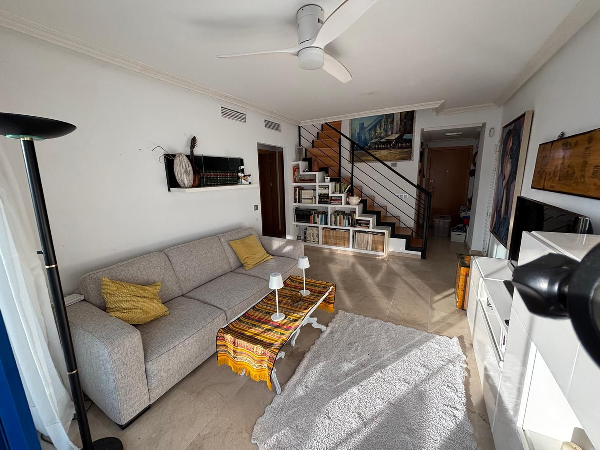 Appartement te koop in Torrox Costa | 2 slaapkamers H5085655