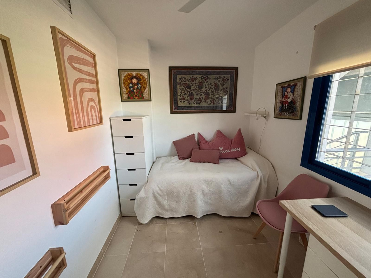 Appartement te koop in Torrox Costa | 2 slaapkamers H5085655