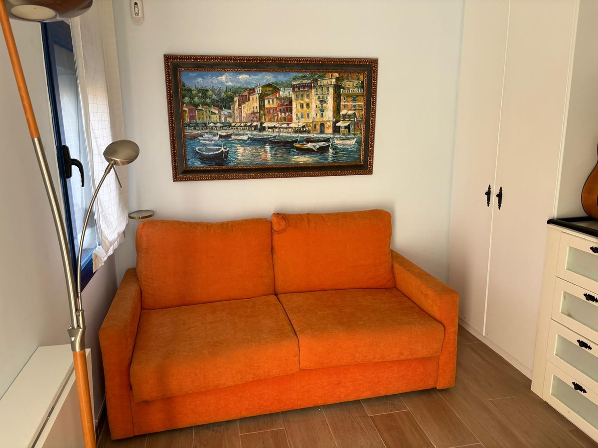 Appartement te koop in Torrox Costa | 2 slaapkamers H5085655