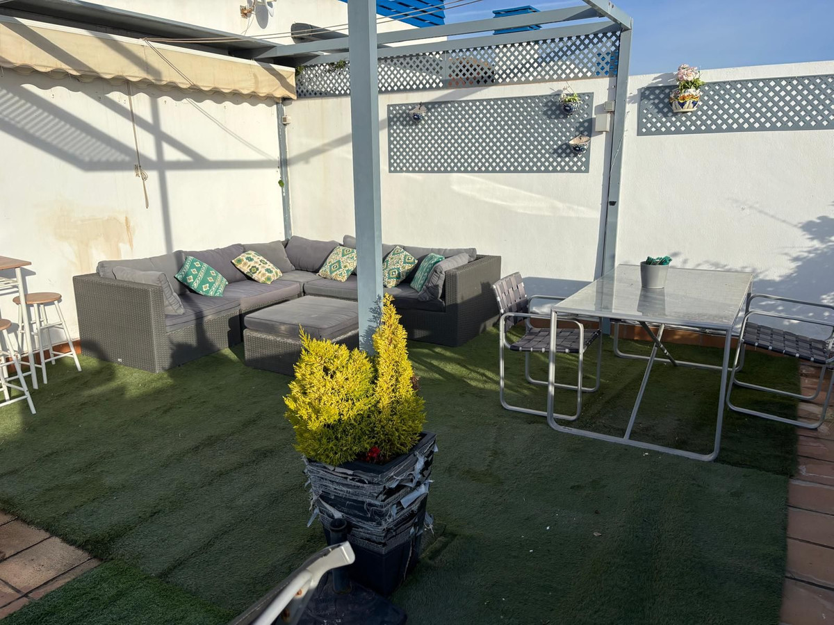 Appartement te koop in Torrox Costa | 2 slaapkamers H5085655