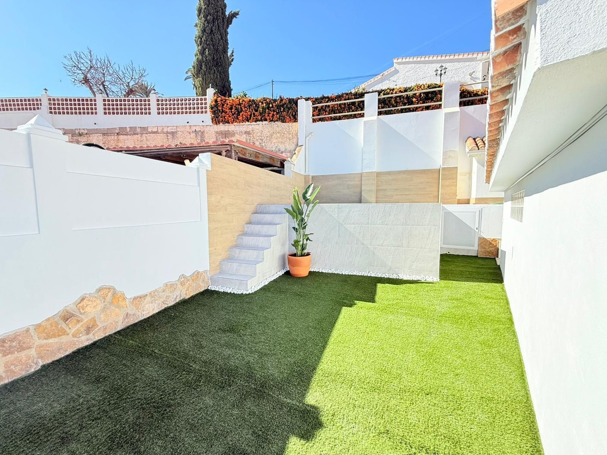 Huis te koop in Torrox Costa | 4 slaapkamers H5117845