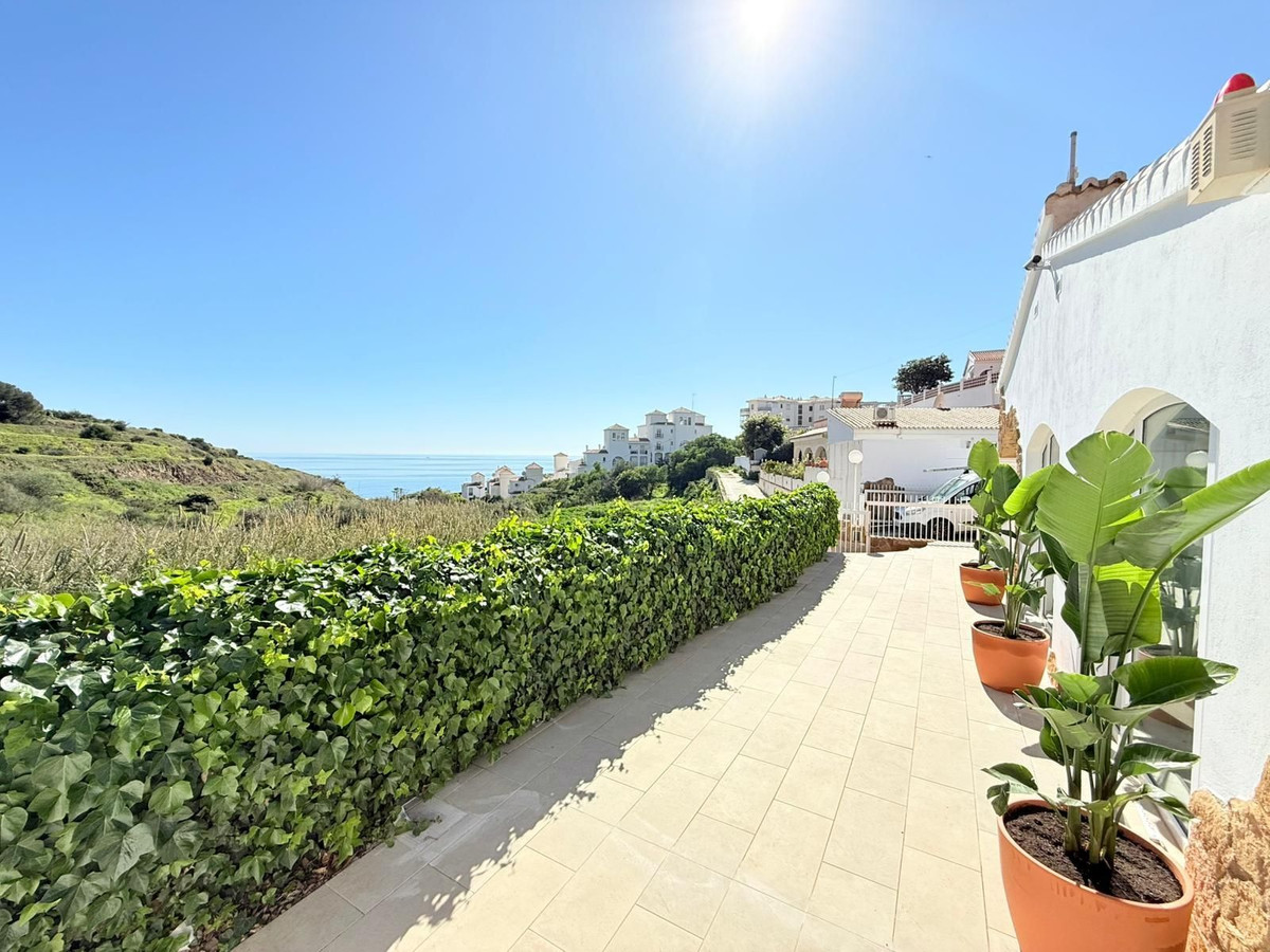 Huis te koop in Torrox Costa | 4 slaapkamers H5117845