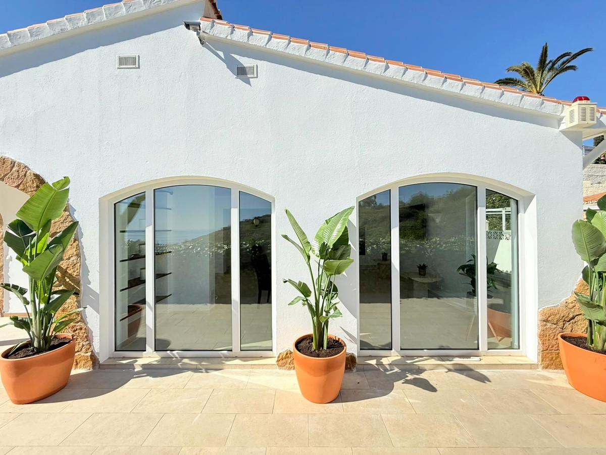 Huis te koop in Torrox Costa | 4 slaapkamers H5117845