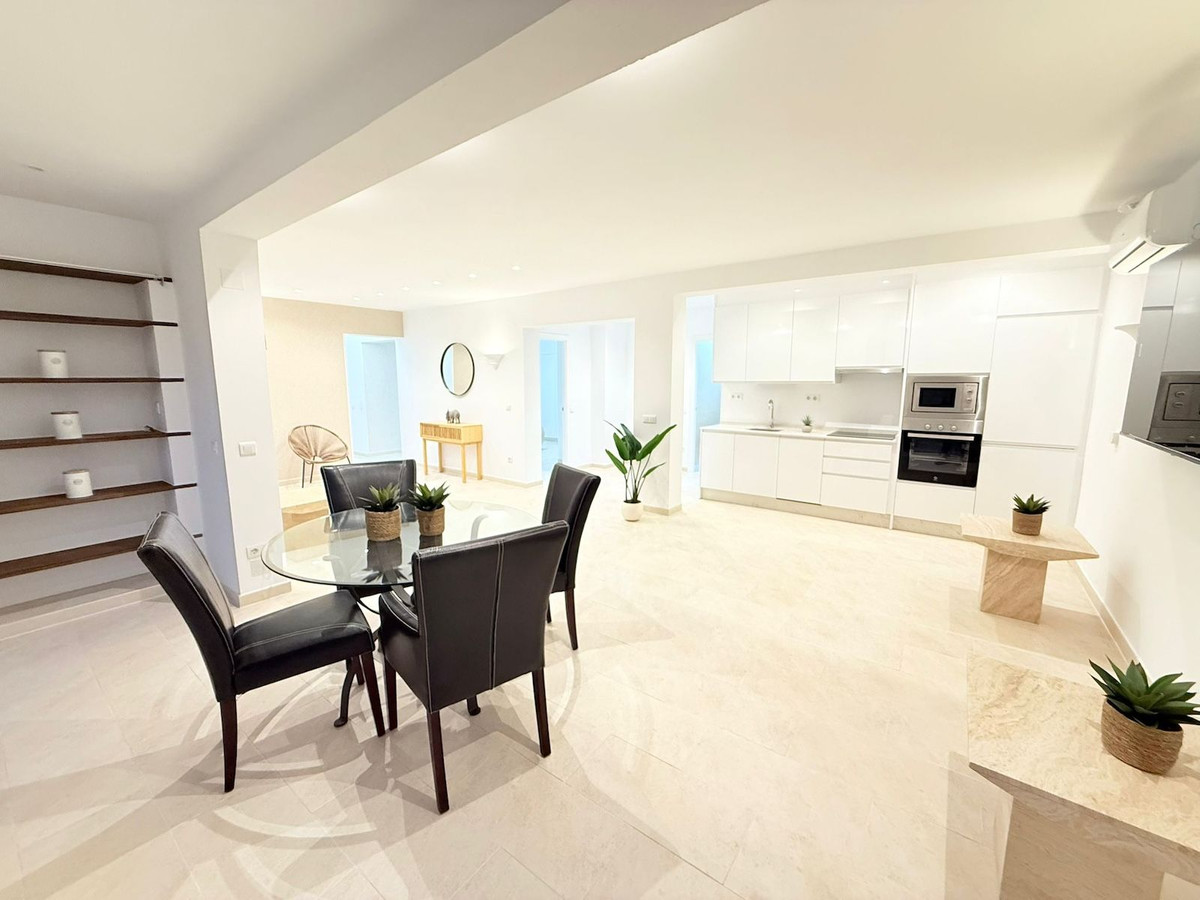 Huis te koop in Torrox Costa | 4 slaapkamers H5117845