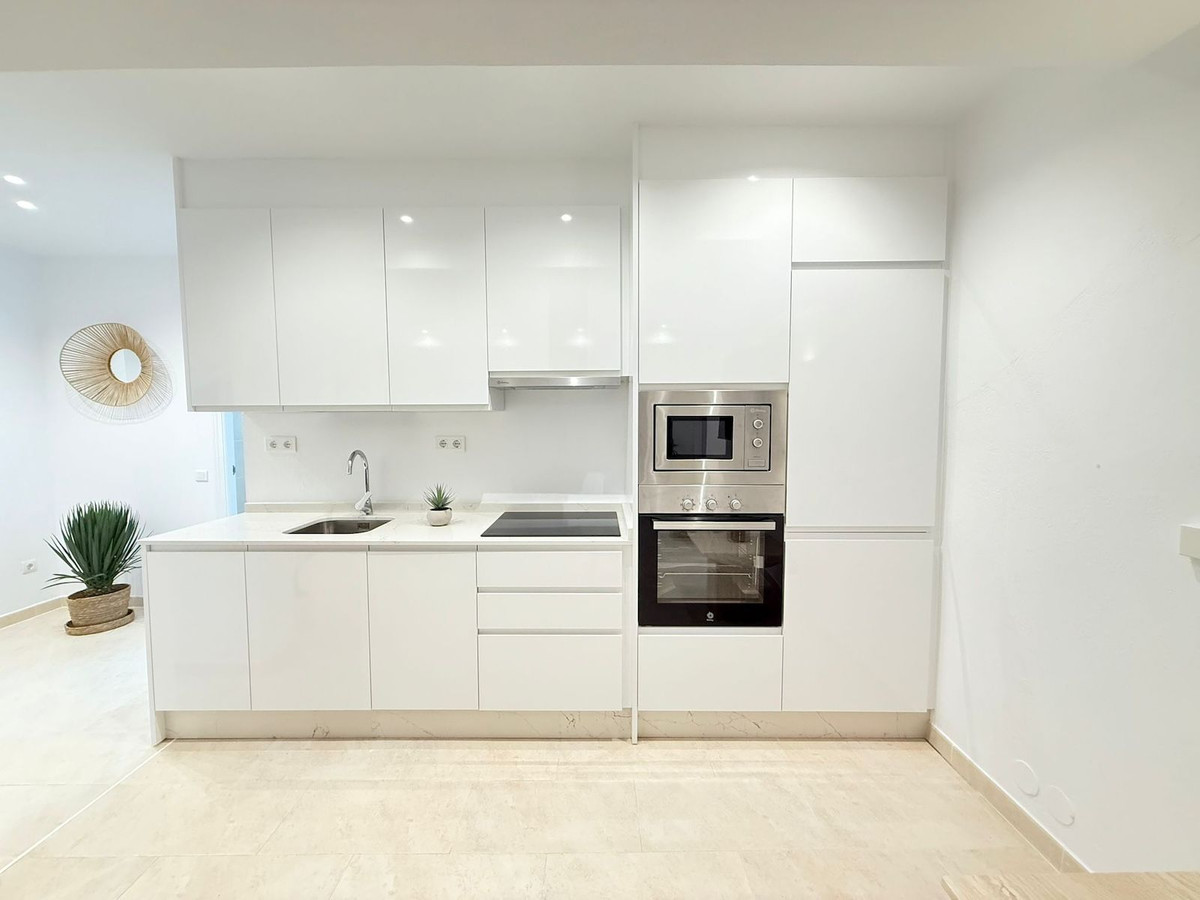 Huis te koop in Torrox Costa | 4 slaapkamers H5117845