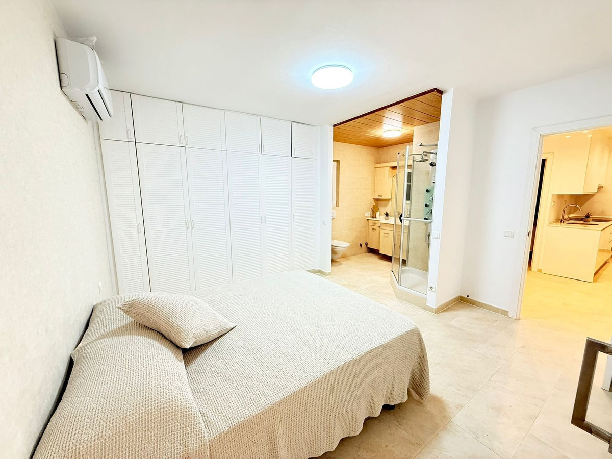 Huis te koop in Torrox Costa | 4 slaapkamers H5117845