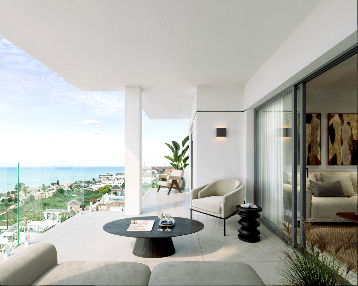 Appartement te koop in Torrox Costa | 2 - 4 slaapkamers H5212369