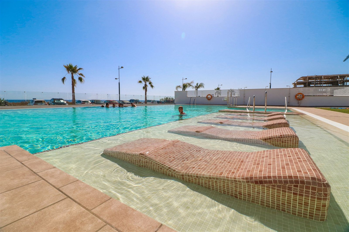 Appartement te koop in Torrox Costa | 3 slaapkamers H5251357