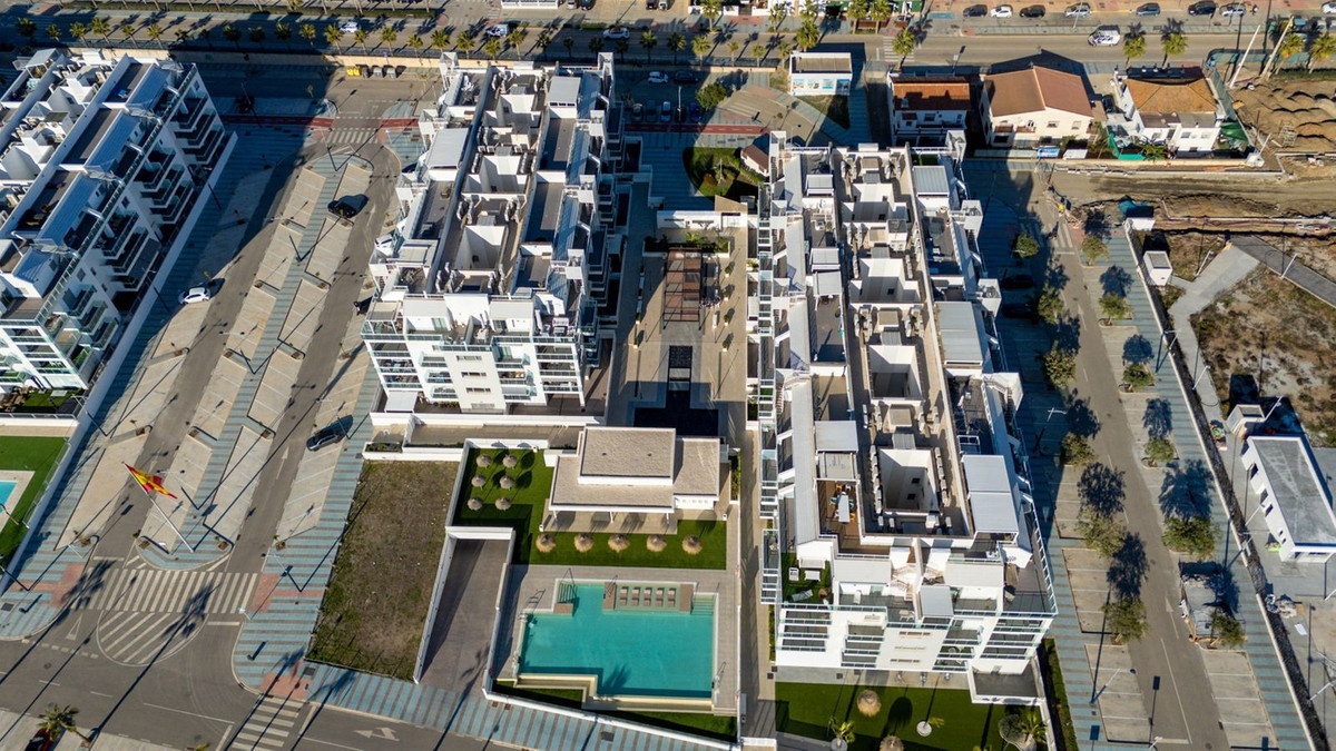 Appartement te koop in Torrox Costa | 3 slaapkamers H5251357